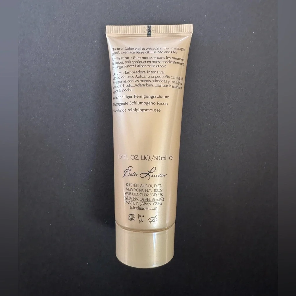 2 for $25 Item, ESTĒE LAUDER Re-Nutriv Rich Foam Cleanser, 1.7oz/50ml - Picture 2 of 3
